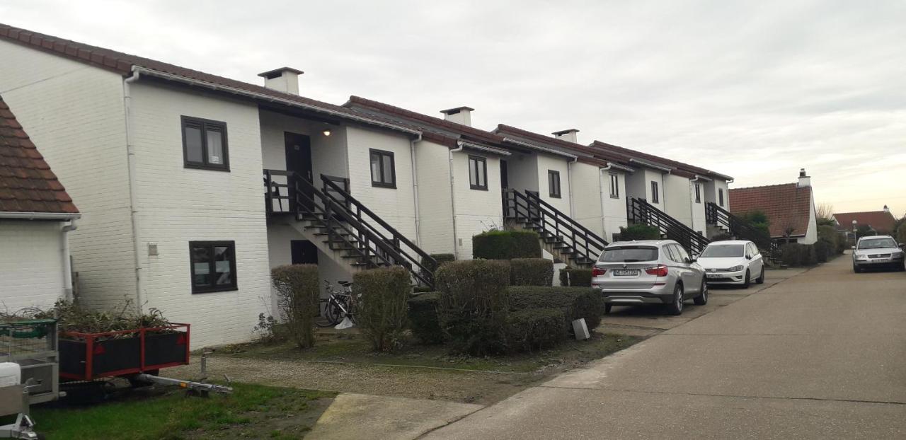 Appartement A Bredene Au Rez-De-Chaussee Buitenkant foto